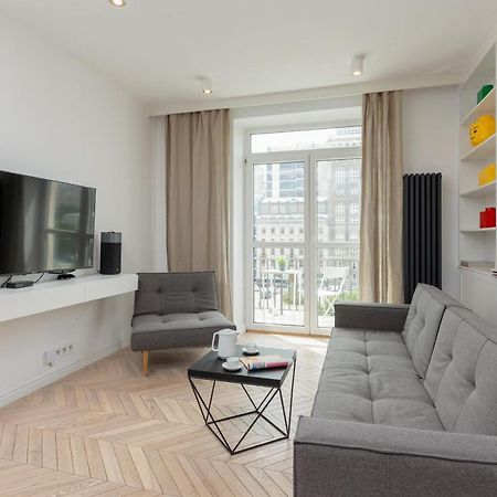 Trendy Apartment Marszalkowska With City View Near Ogrod Saski By Noclegi Renters Varsavia Esterno foto