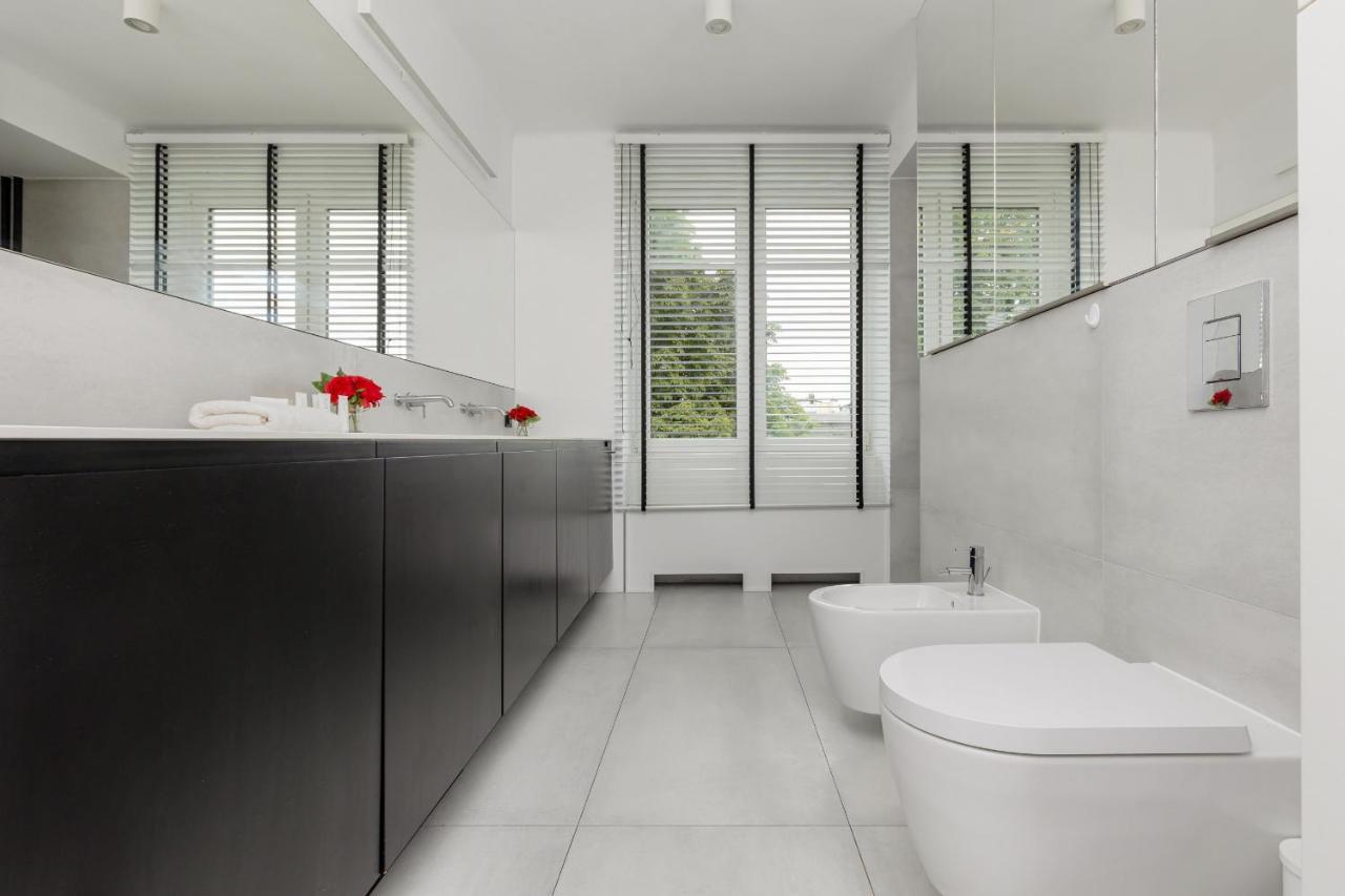 Trendy Apartment Marszalkowska With City View Near Ogrod Saski By Noclegi Renters Varsavia Esterno foto